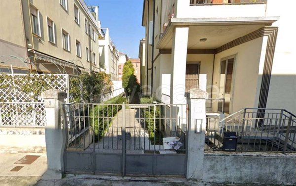 appartamento in vendita a Brescia in zona Porta Venezia