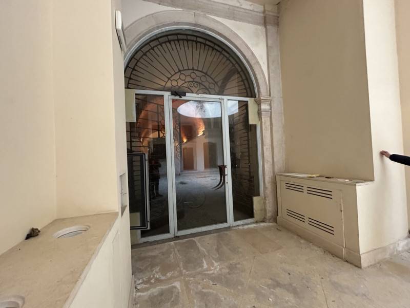 negozio in vendita a Brescia in zona Centro Storico