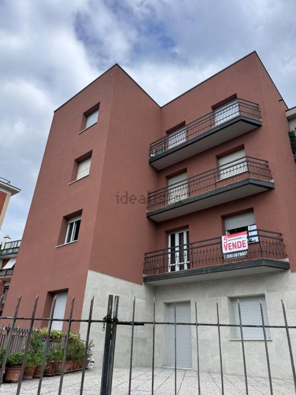 appartamento in vendita a Brescia in zona Porta Venezia