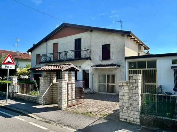 casa indipendente in vendita a Brescia in zona Chiusure