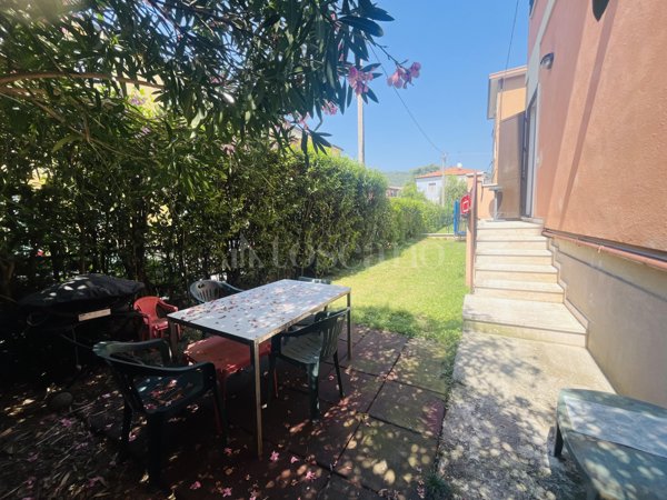 casa indipendente in vendita a Brescia in zona Urago/Mella
