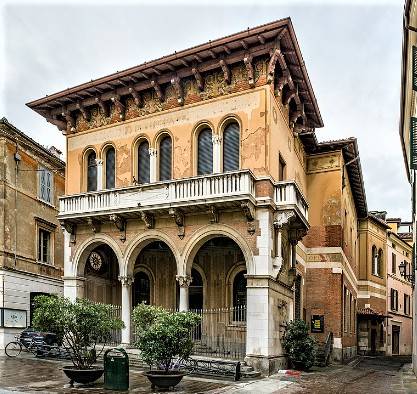 casa indipendente in vendita a Brescia in zona Centro Storico