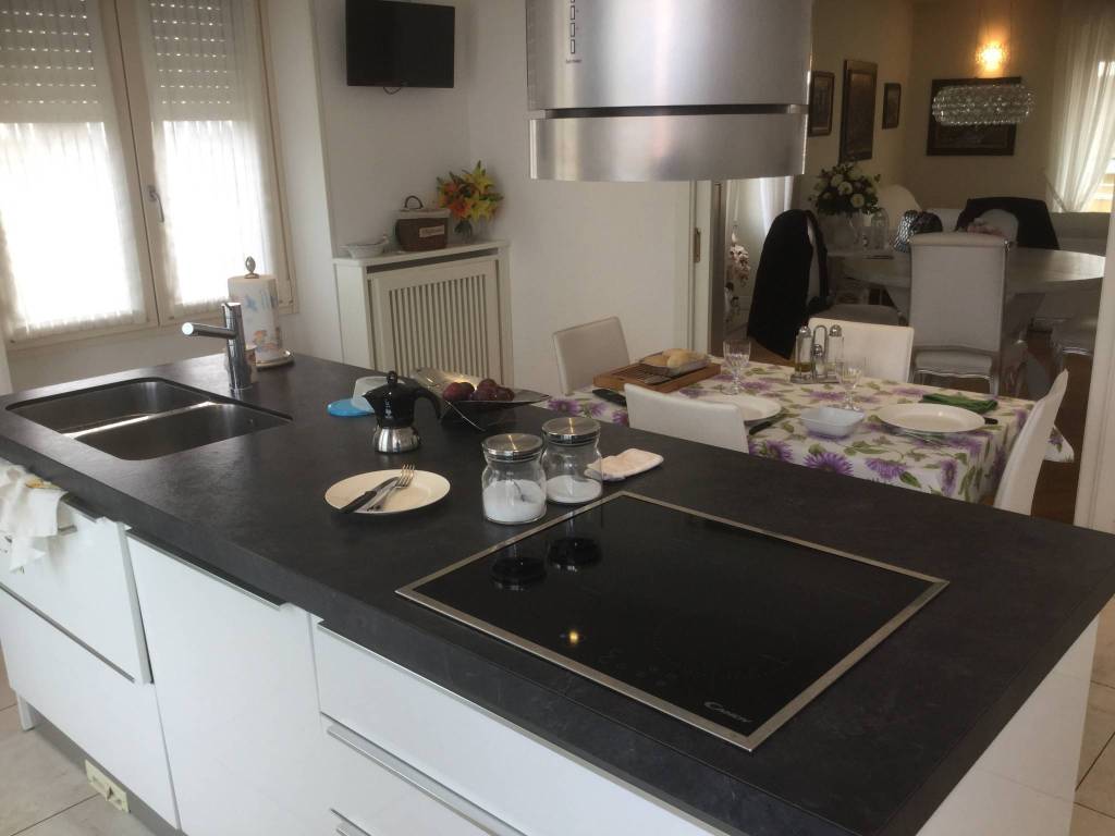appartamento in vendita a Brescia in zona Centro Storico