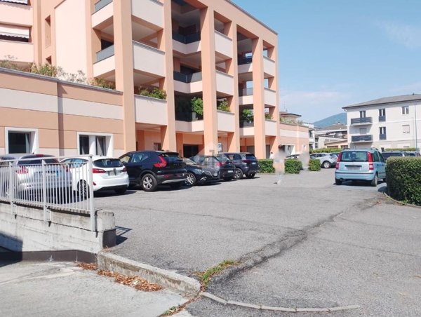 locale di sgombero in vendita a Brescia in zona San Bartolomeo