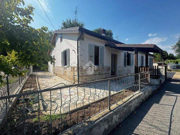 appartamento in vendita a Brescia in zona Villaggio Badia