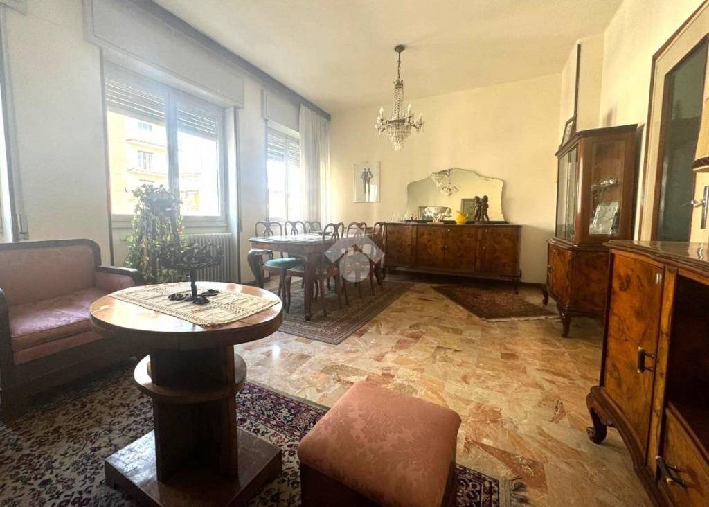 appartamento in vendita a Brescia in zona Crocifissa di Rosa