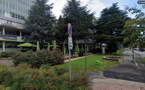 locale commerciale in vendita a Brescia