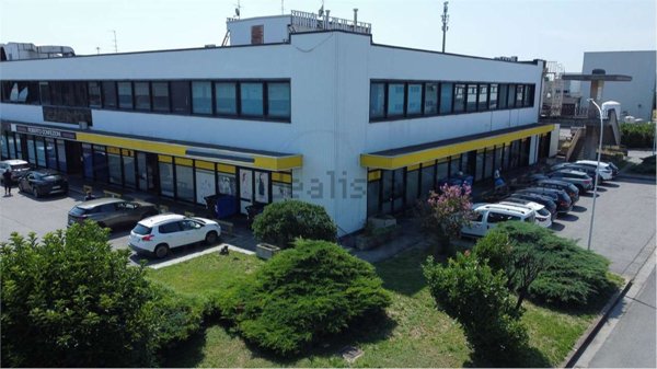 locale di sgombero in vendita a Brescia
