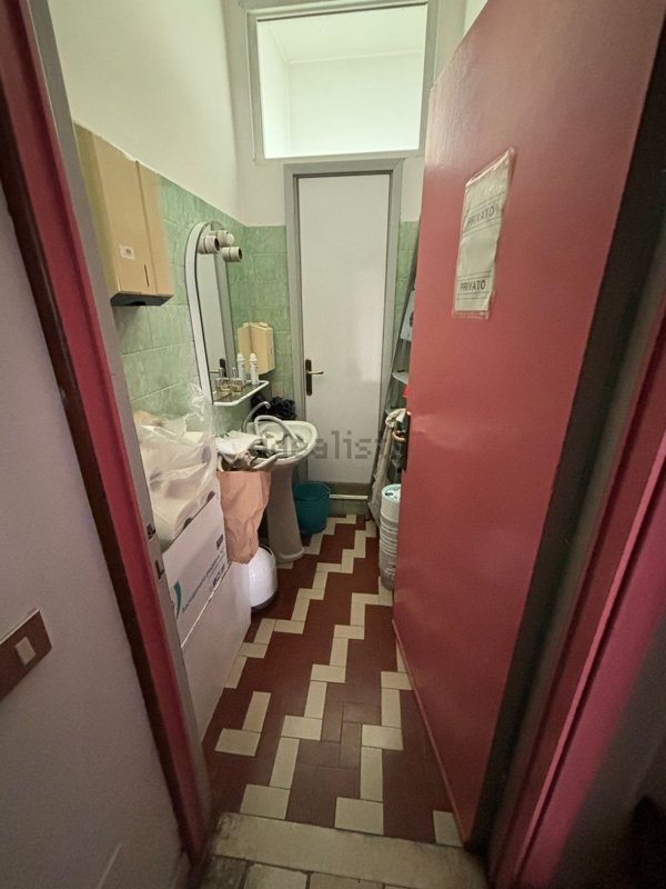 negozio in vendita a Brescia in zona Sant'Eufemia