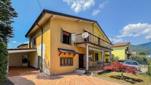 casa indipendente in vendita a Brescia in zona Villaggio Prealpino
