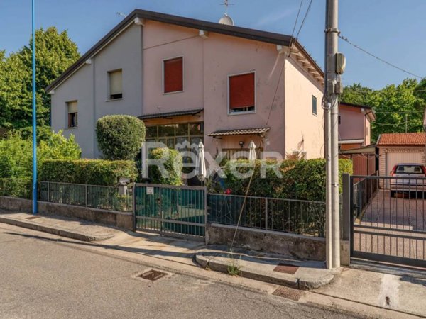 casa indipendente in vendita a Brescia in zona Crocifissa di Rosa