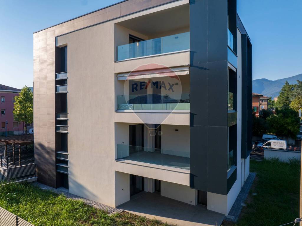 appartamento in vendita a Brescia in zona Crocifissa di Rosa