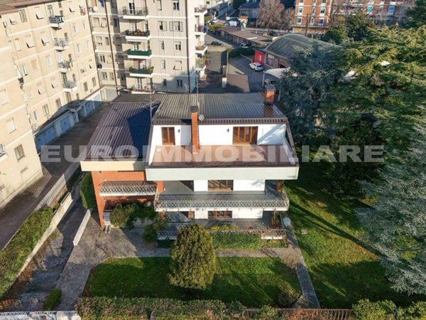 appartamento in vendita a Brescia in zona Volta