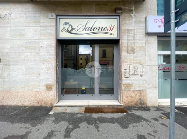 locale commerciale in vendita a Brescia in zona Volta