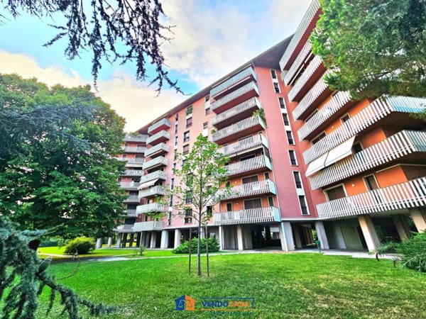 appartamento in vendita a Brescia in zona Mompiano