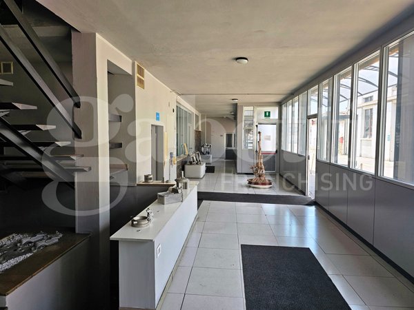 capannone in vendita a Brescia