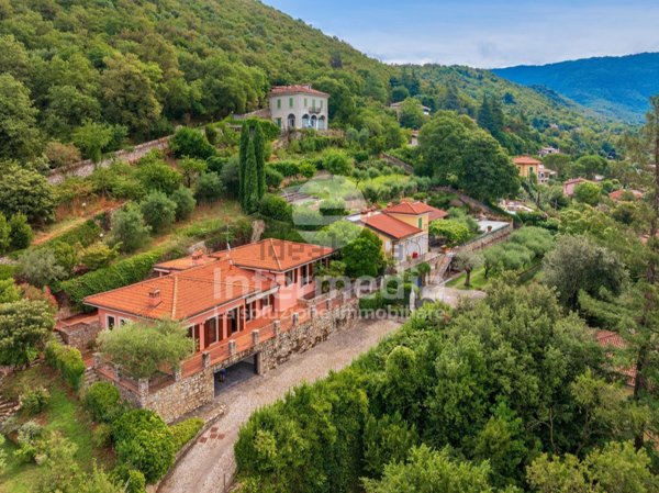 casa indipendente in vendita a Brescia in zona Mompiano