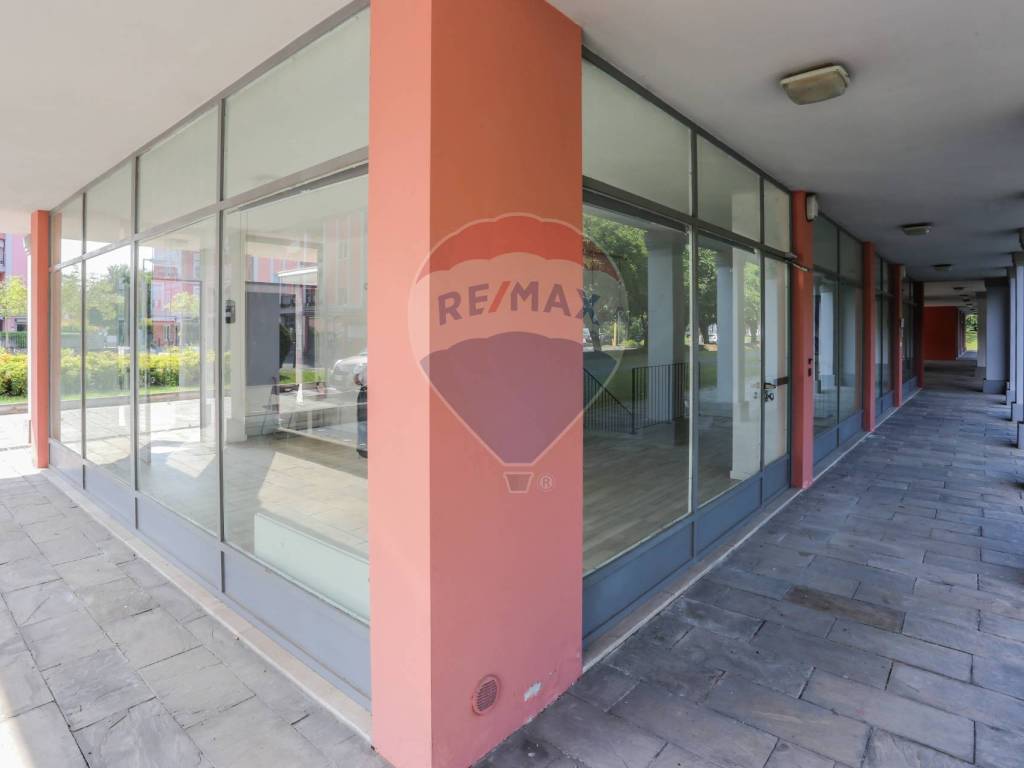 ufficio in vendita a Brescia in zona Volta