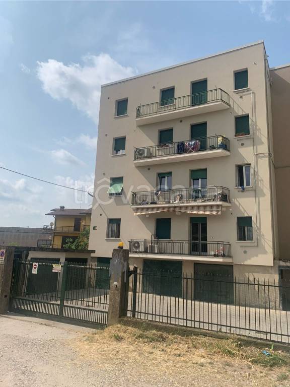 appartamento in vendita a Brescia in zona Fornaci