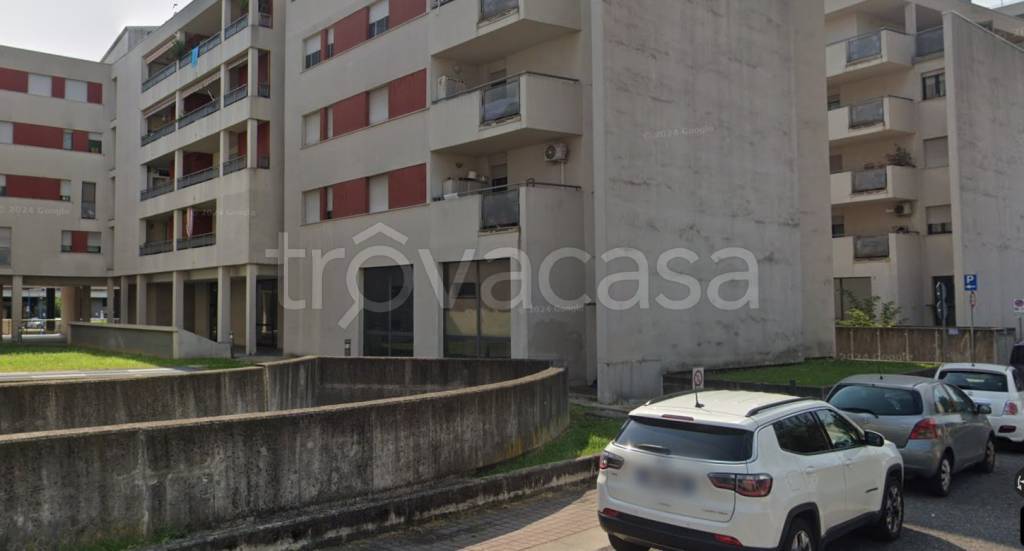 negozio in vendita a Brescia in zona San Polo