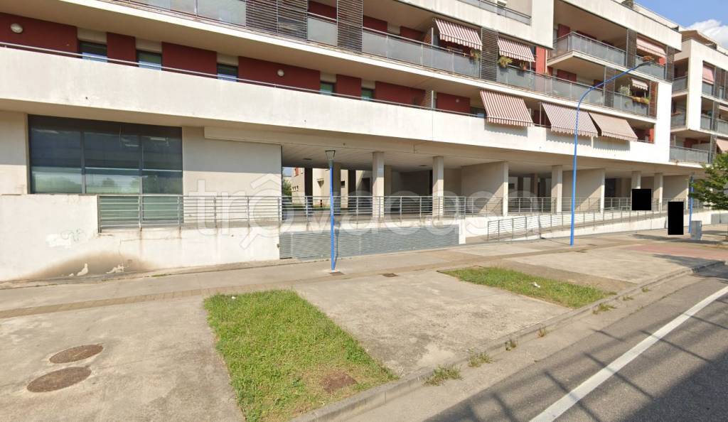 negozio in vendita a Brescia in zona San Polo