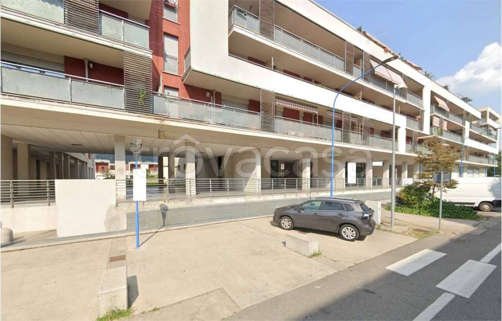 negozio in vendita a Brescia in zona San Polo
