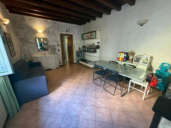 appartamento in vendita a Brescia in zona Volta