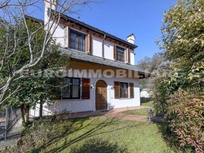 casa indipendente in vendita a Brescia in zona Villaggio Sereno