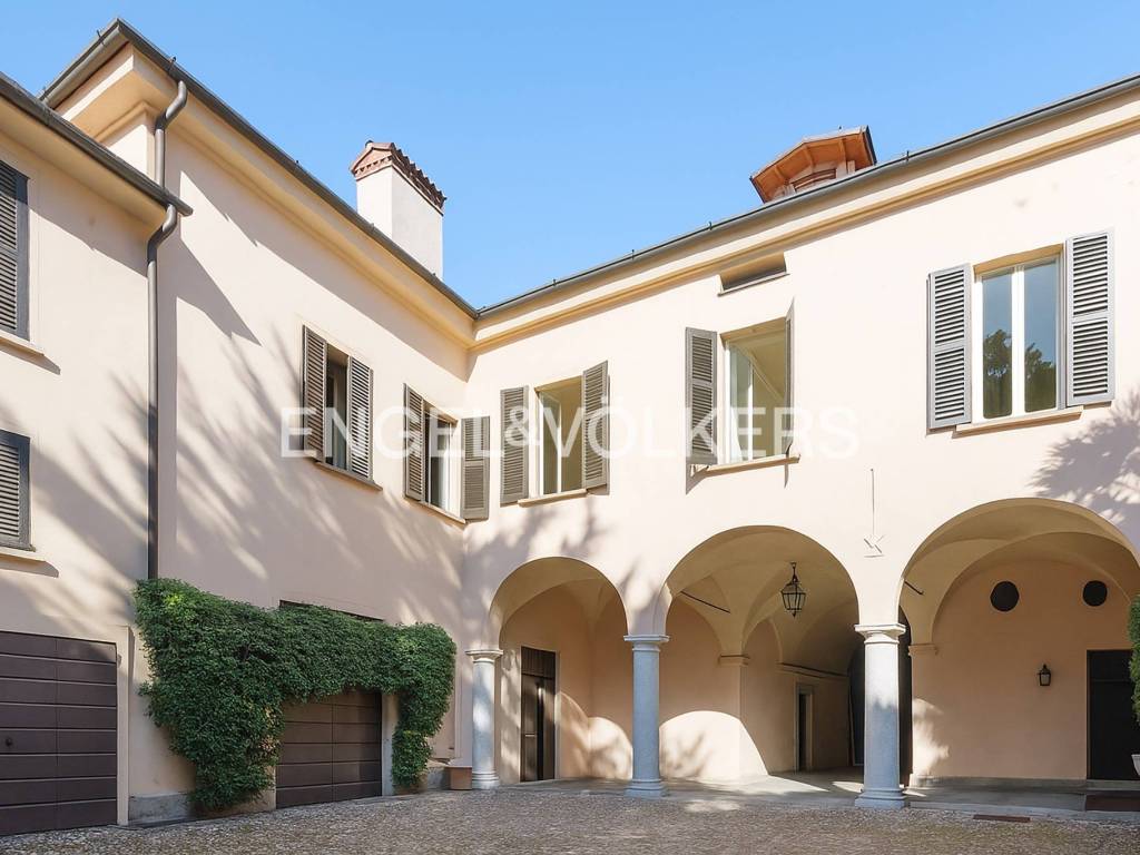 appartamento in vendita a Brescia in zona Centro Storico