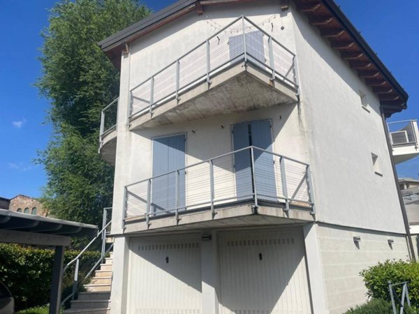 casa indipendente in vendita a Brescia in zona Chiusure