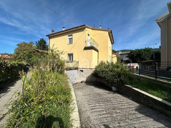 casa indipendente in vendita a Brescia in zona Urago/Mella