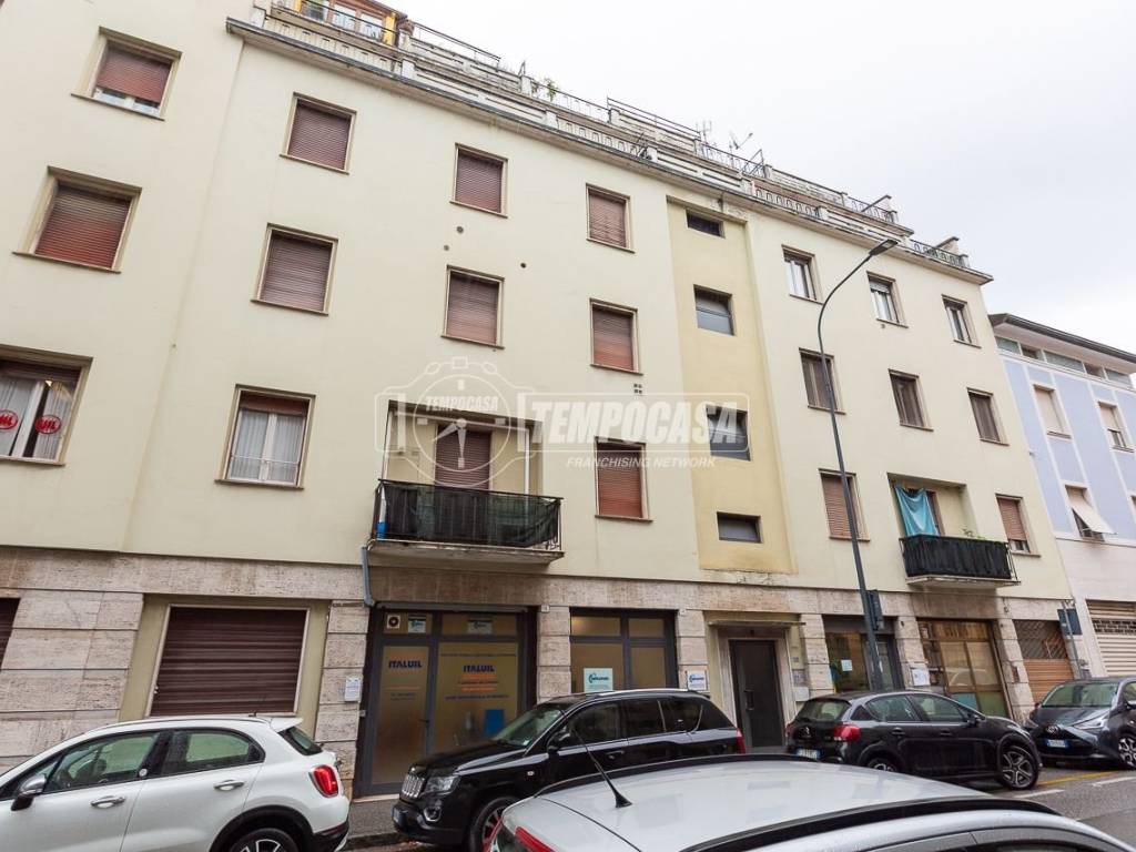 appartamento in vendita a Brescia in zona Quartiere Primo Maggio