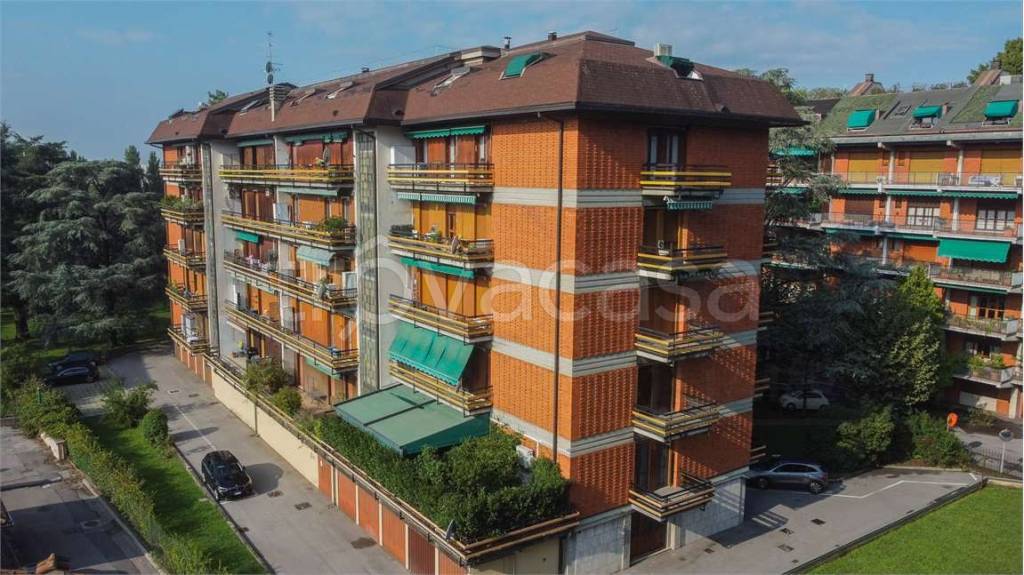 appartamento in vendita a Brescia in zona Porta Venezia