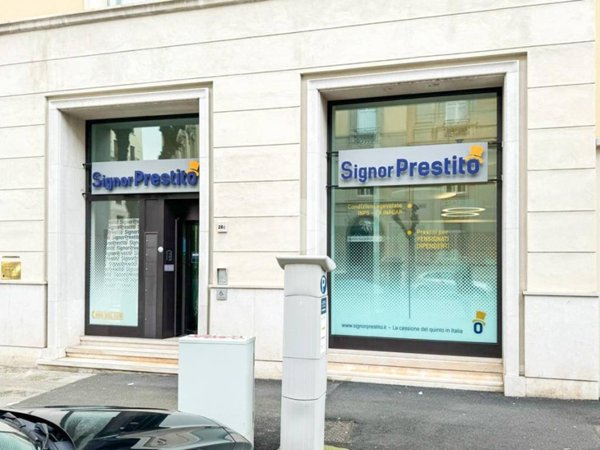negozio in vendita a Brescia in zona Centro Storico