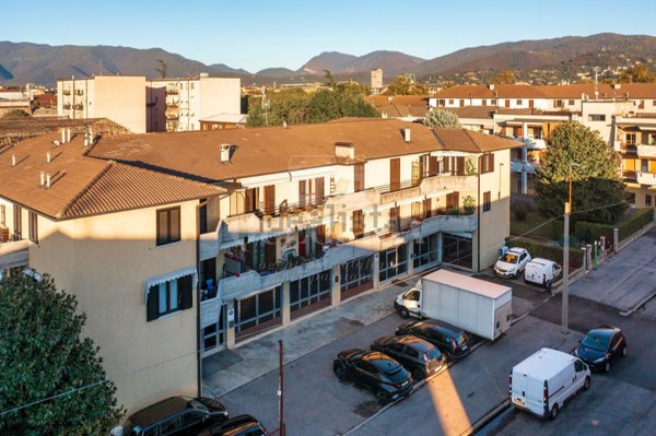 casa semindipendente in vendita a Brescia in zona Quartiere Primo Maggio