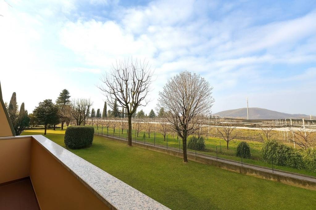 appartamento in vendita a Brescia in zona Casazza