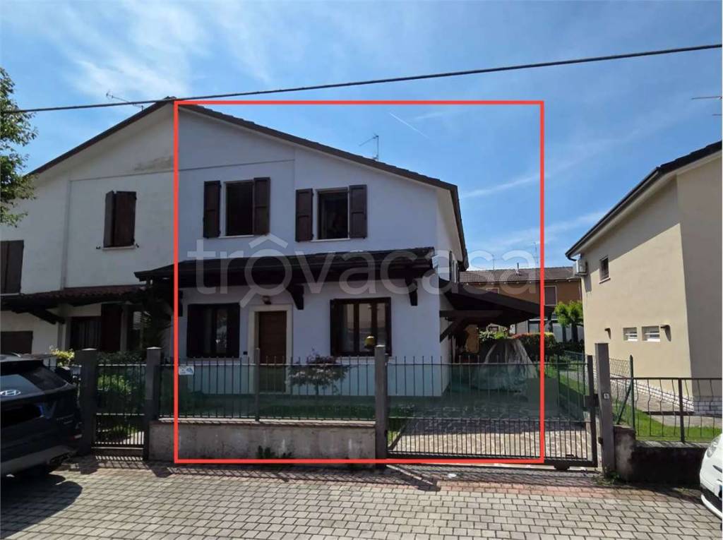 casa indipendente in vendita a Brescia in zona Villaggio Badia