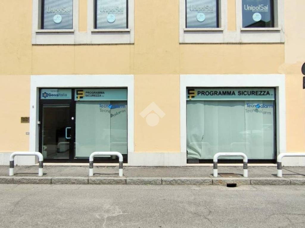negozio in vendita a Brescia in zona Borgo Trento