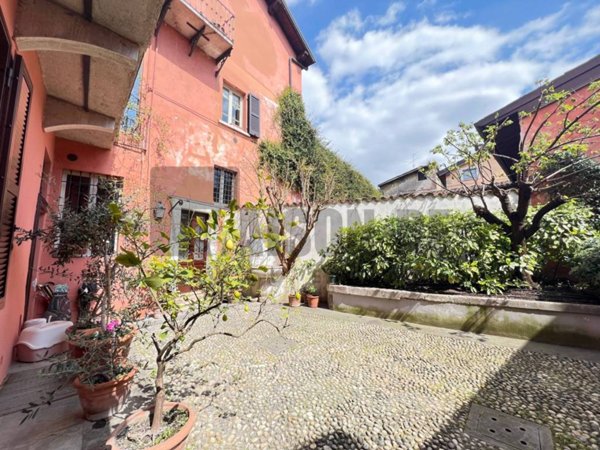 appartamento in vendita a Brescia in zona Centro Storico