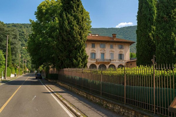villa in vendita a Brescia in zona Porta Venezia