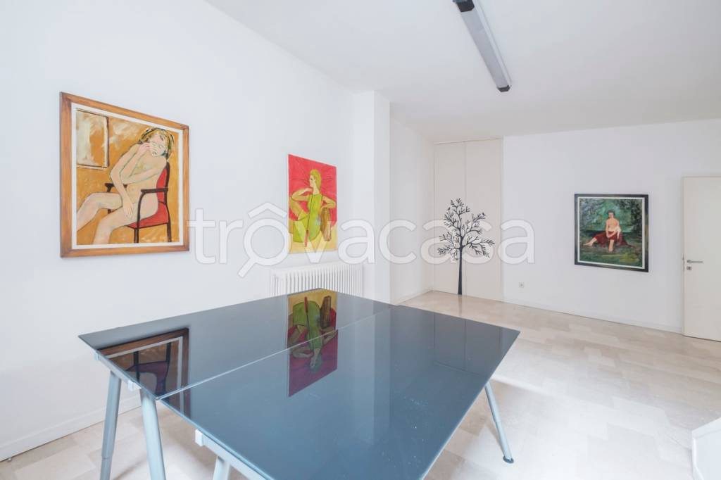 ufficio in vendita a Brescia in zona Lamarmora