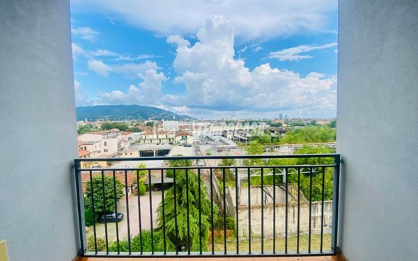 appartamento in vendita a Brescia in zona Fiumicello