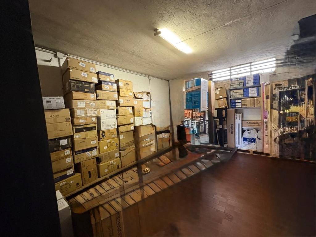 locale di sgombero in vendita a Brescia in zona Volta