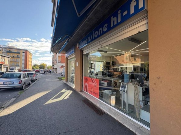 negozio in vendita a Brescia in zona Volta