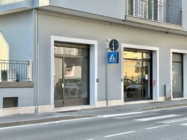 negozio in vendita a Brescia in zona Borgo Trento