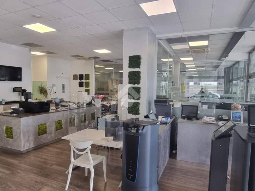 ufficio in vendita a Brescia in zona Volta