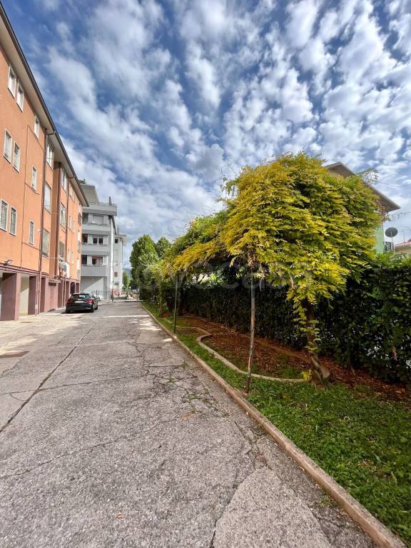 appartamento in vendita a Brescia in zona Urago/Mella