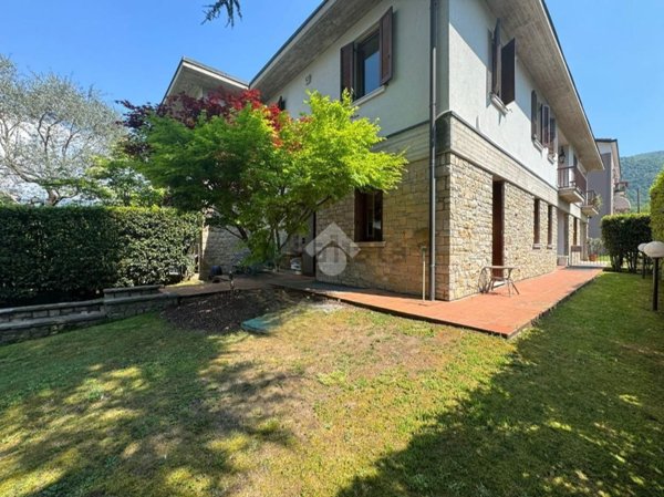 casa indipendente in vendita a Brescia in zona Costalunga