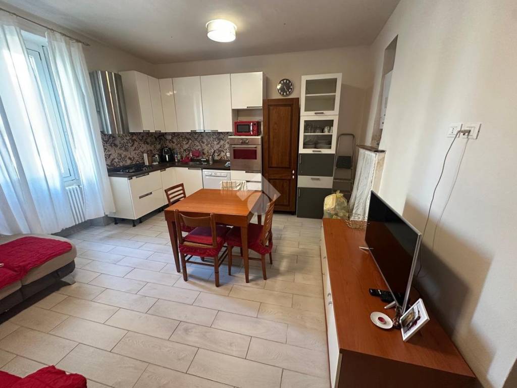 appartamento in vendita a Brescia in zona Crocifissa di Rosa