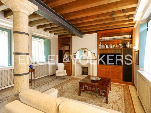 casa indipendente in vendita a Brescia in zona Mompiano